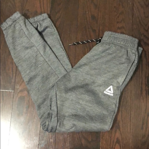 BNWNT BOYS REEBOK JOGGERS - Picture 1 of 4